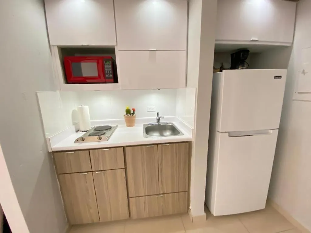 Апартаменты Isla Verde Tower Apts Сан-Хуан 0*,